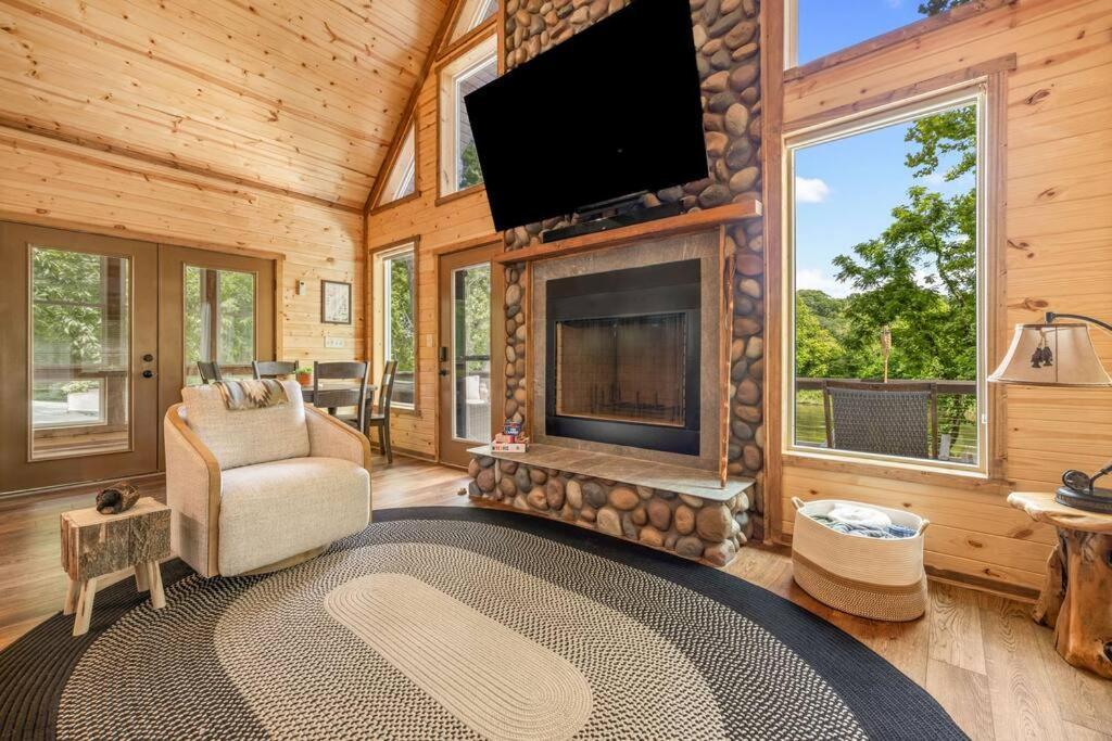 Riverside Oasis With Stunning Views, Cozy Firepit! Luray Exterior photo